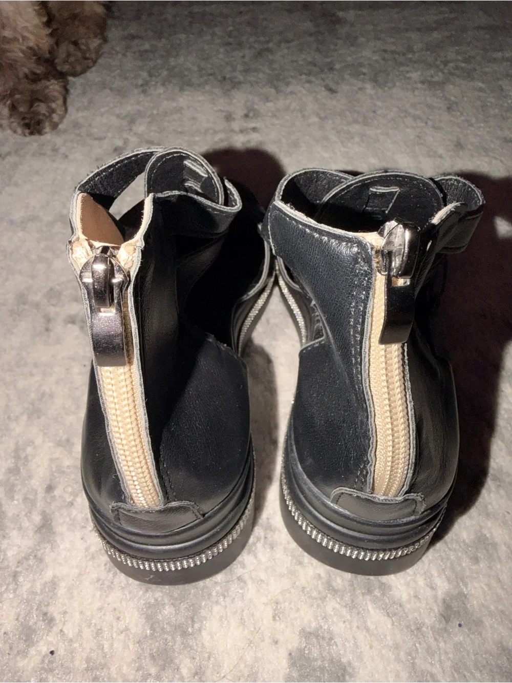 N/A black gladiator
